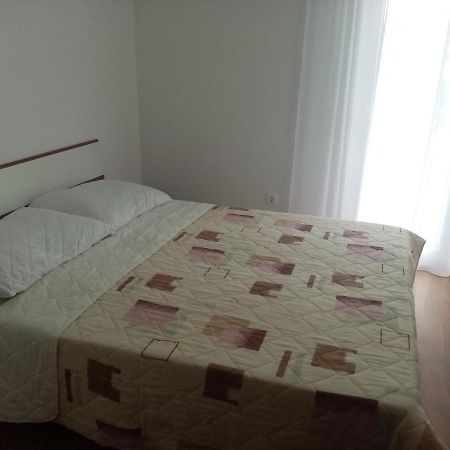 Pave Apartment Betina  Luaran gambar
